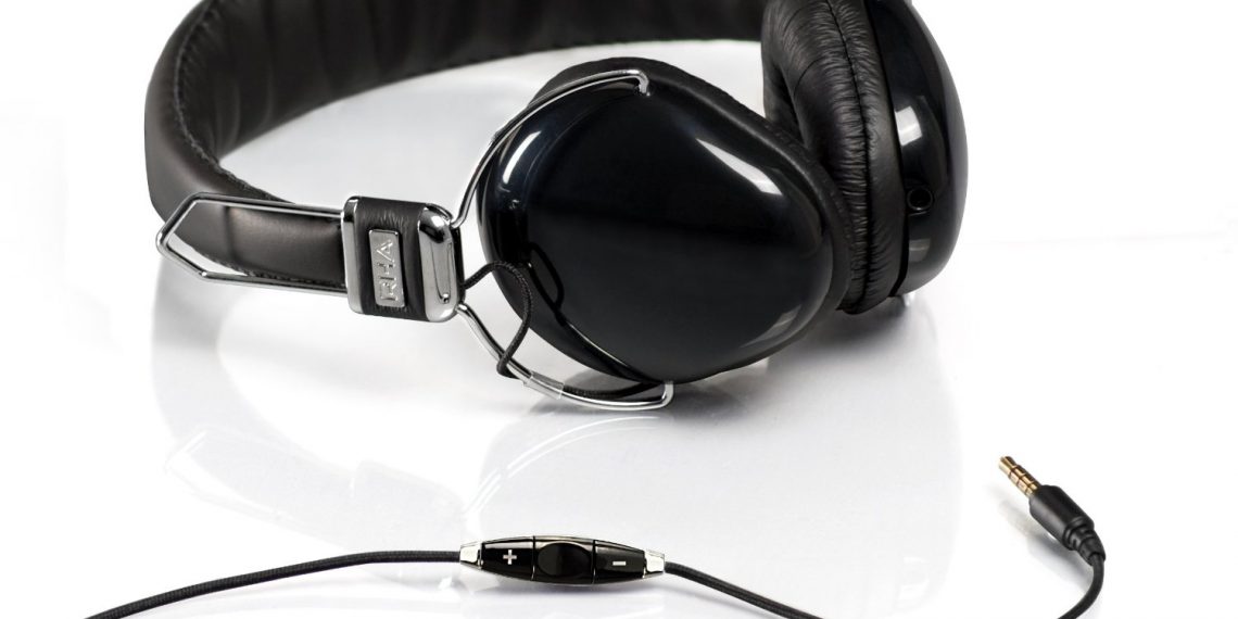 RHA SA950i On Ear Portable Headphones-hifiheadphones.co.uk