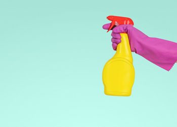 headphone hygiene cleaning tips