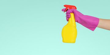 headphone hygiene cleaning tips