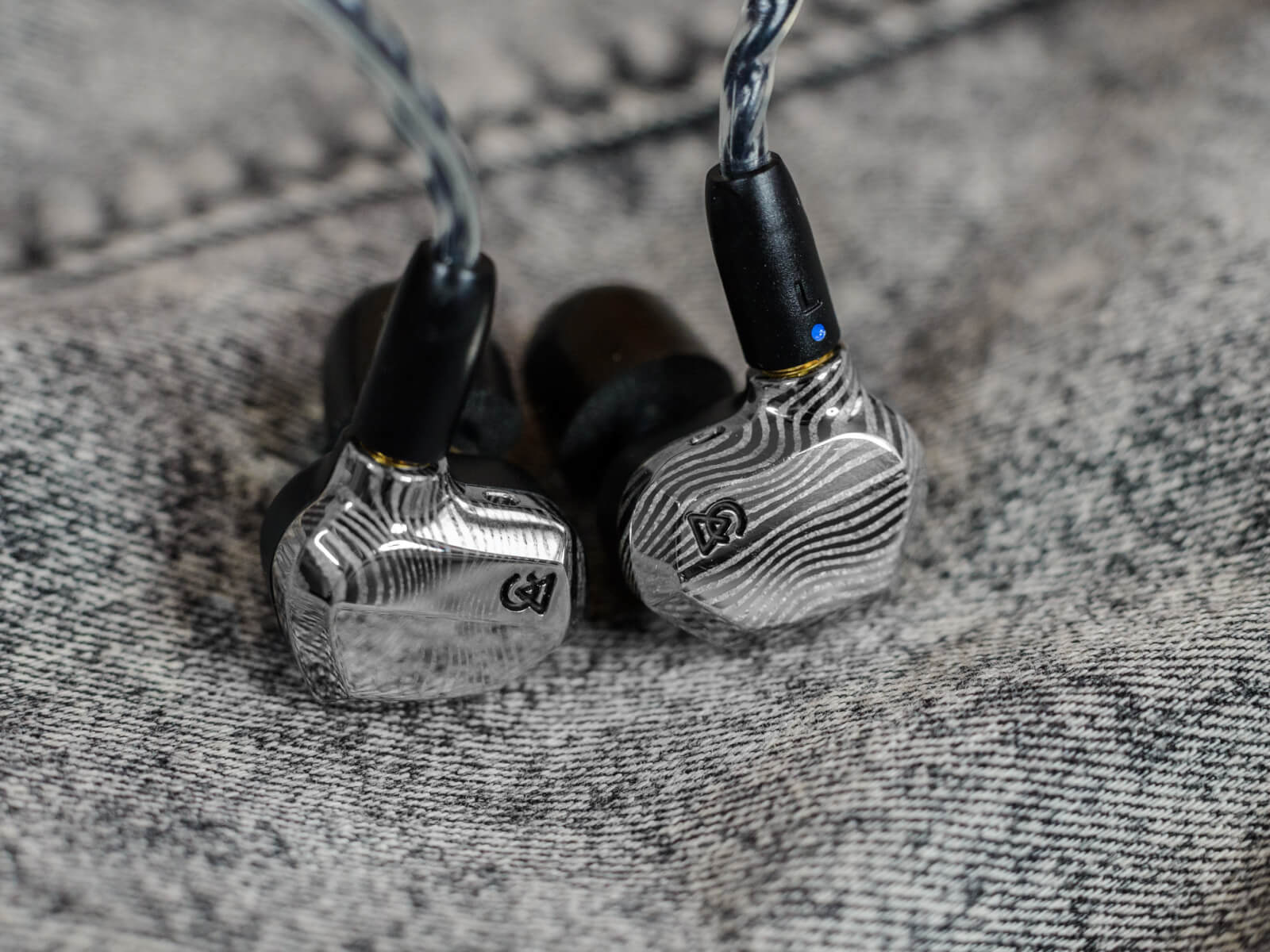 ハイブリッド型3ドライバーCampfire Audio Saber