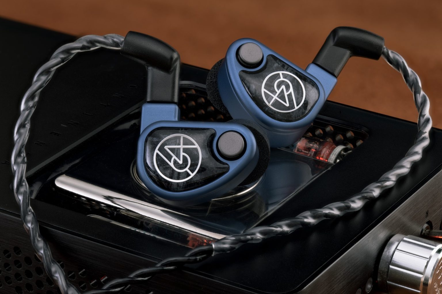 64 Audio U4s